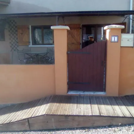 Le Refuge Apartment *